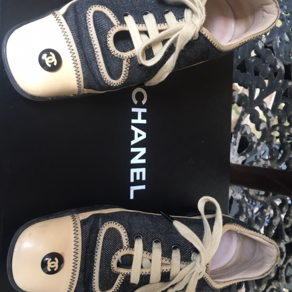 Chanel Chic Sport - Picture 2 of 3